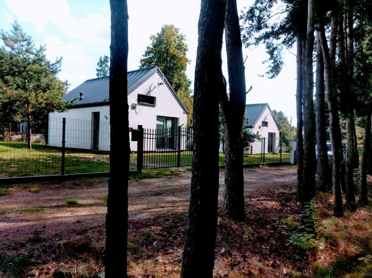 Narev Domy Wakacyjne Kazdy Dom Na Wylacznosc Oddzielnie Ogrodzony Pomiechowek Exterior photo