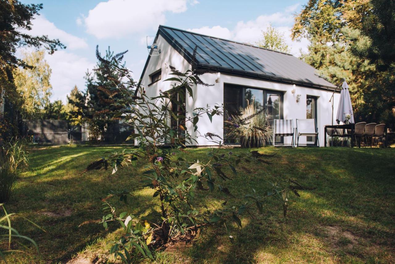 Narev Domy Wakacyjne Kazdy Dom Na Wylacznosc Oddzielnie Ogrodzony Pomiechowek Exterior photo